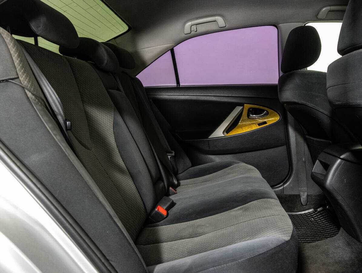 Toyota Camry с пробегом — 2007 год. Фото: #9