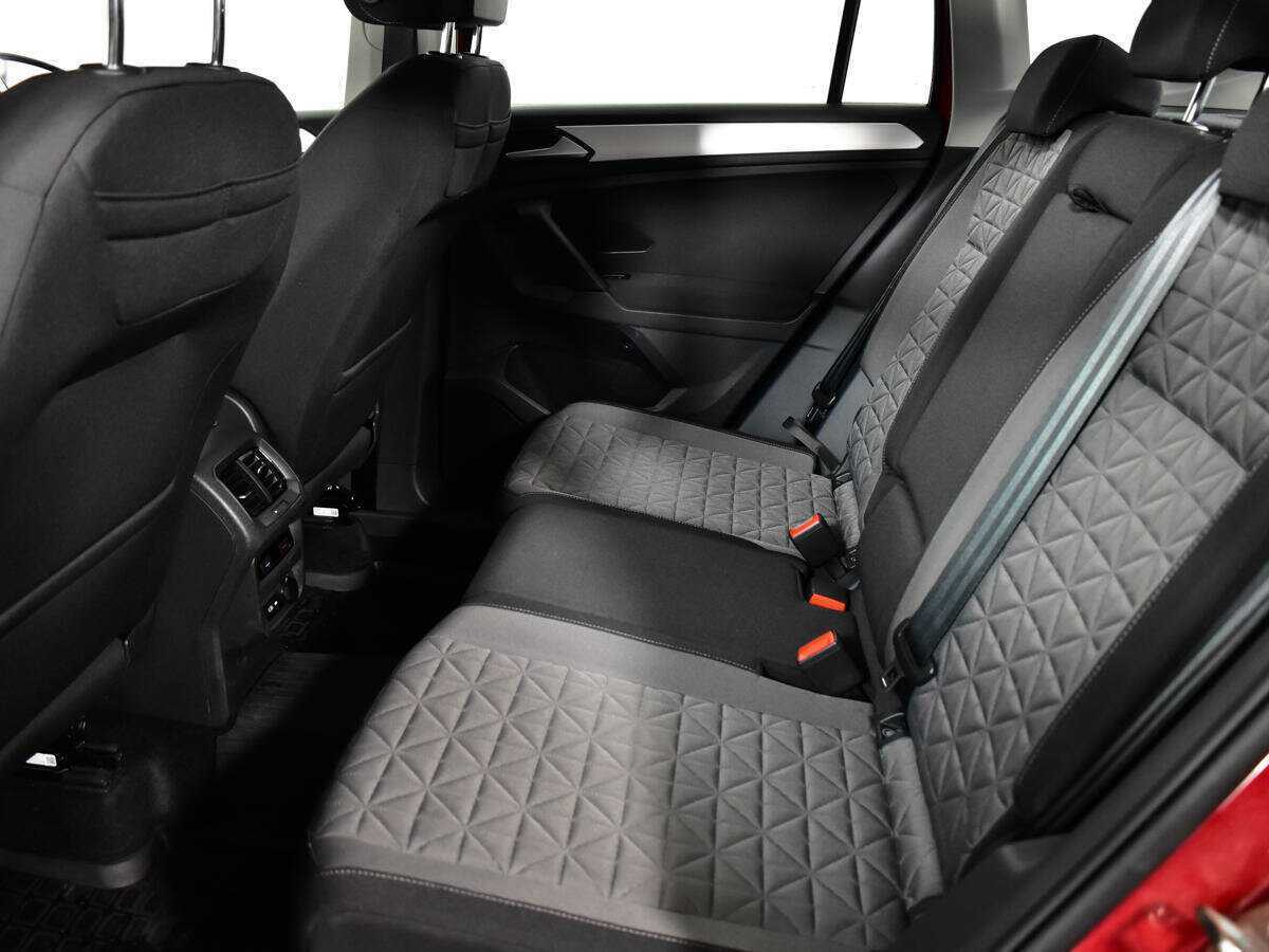Volkswagen Tiguan с пробегом — 2021 год. Фото: #9