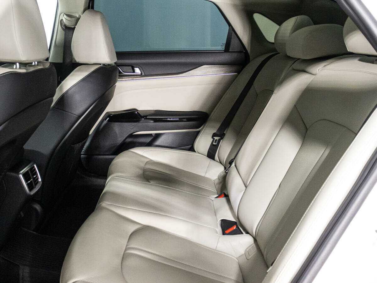 Kia K5 с пробегом — 2022 год. Фото: #7