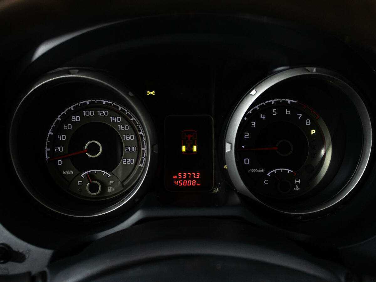 Mitsubishi Pajero с пробегом — 2019 год. Фото: #11