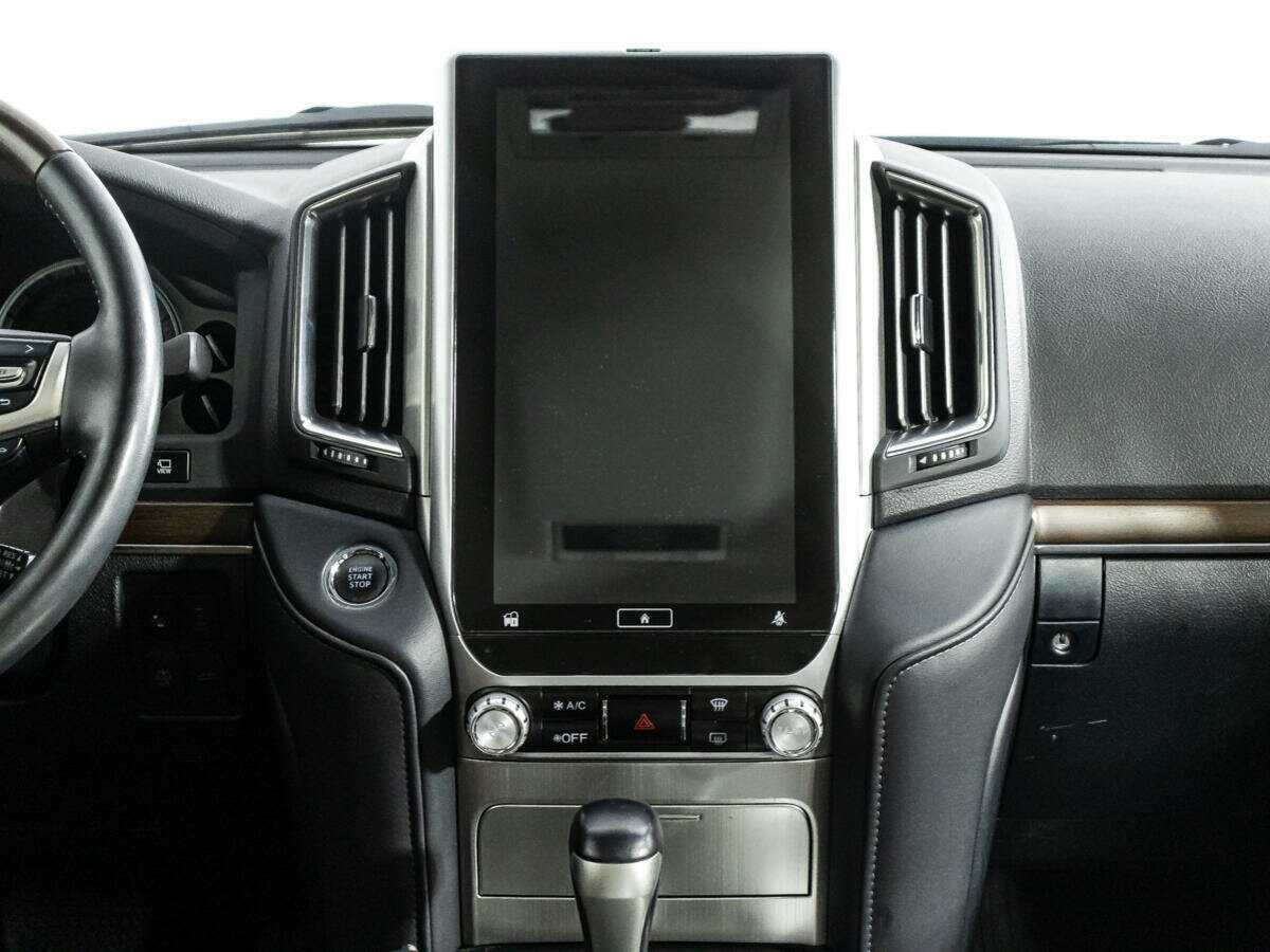 Toyota Land Cruiser с пробегом — 2016 год. Фото: #12