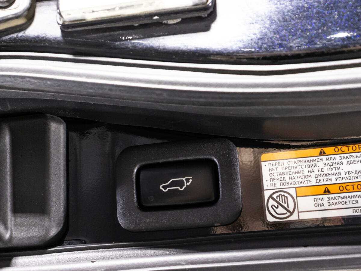 Toyota Land Cruiser с пробегом — 2016 год. Фото: #13