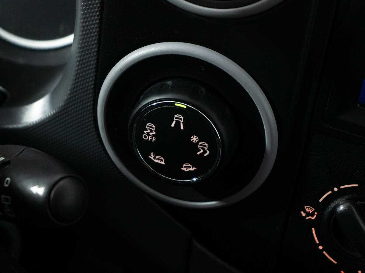 Peugeot Partner с пробегом — 2021 год. Фото: #14