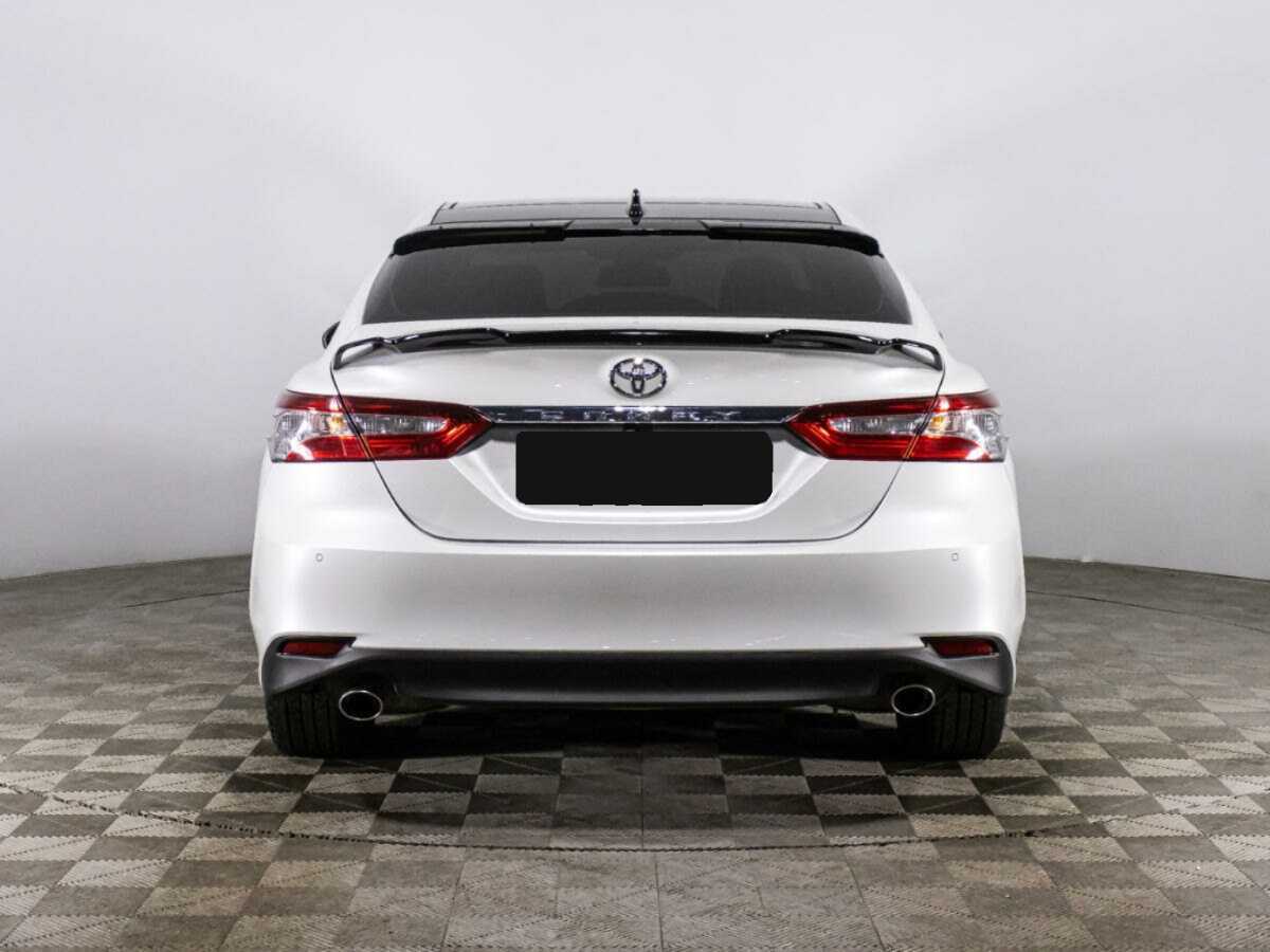 Toyota Camry с пробегом — 2022 год. Фото: #5
