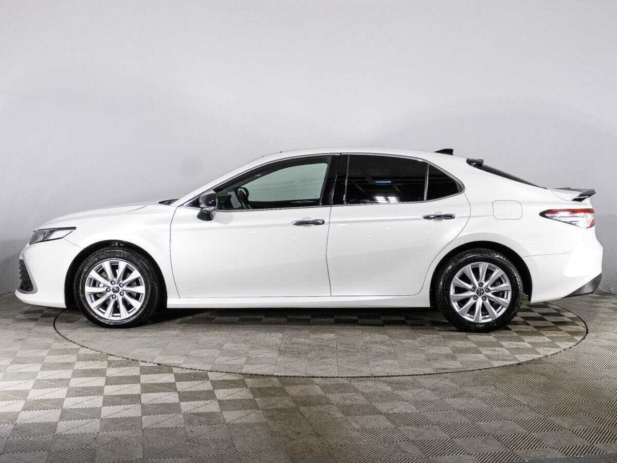 Toyota Camry с пробегом — 2022 год. Фото: #7