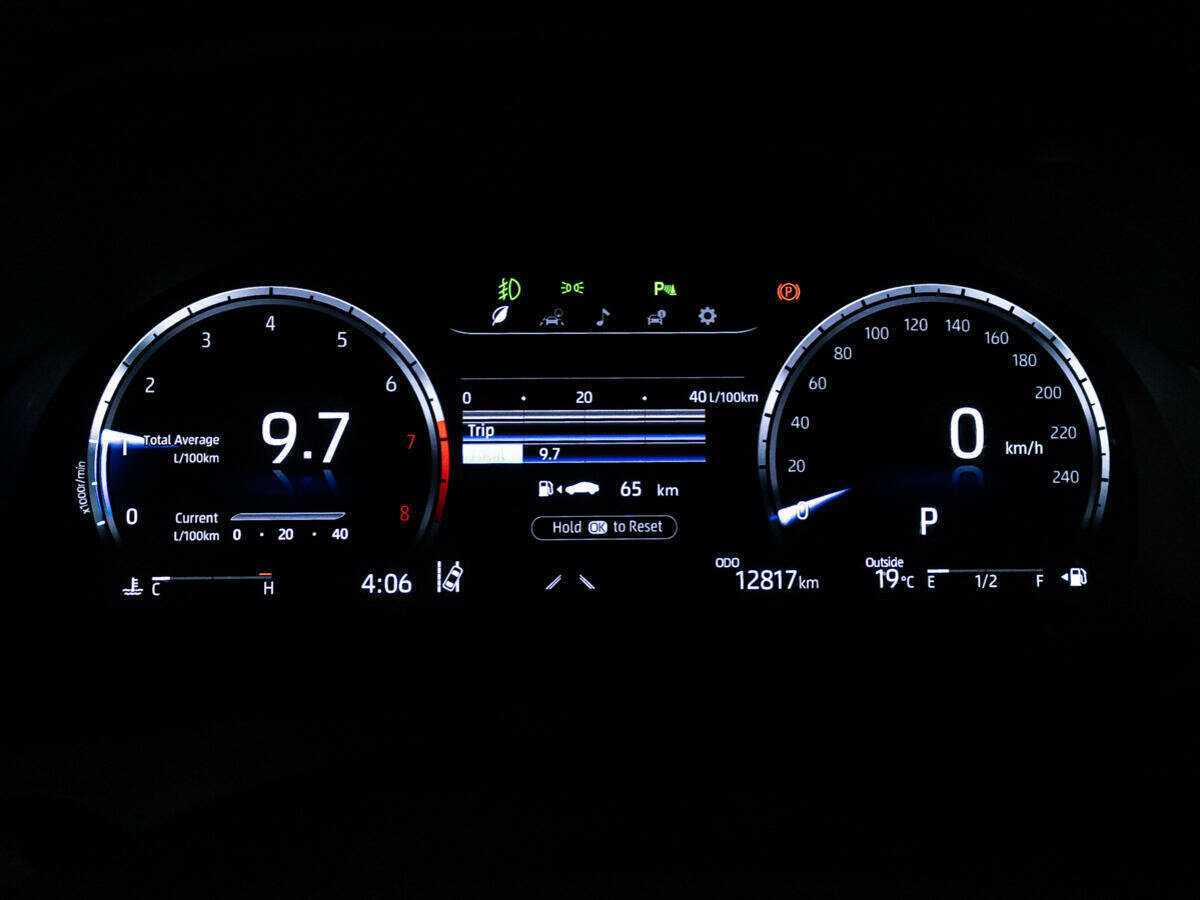 Toyota Camry с пробегом — 2022 год. Фото: #11