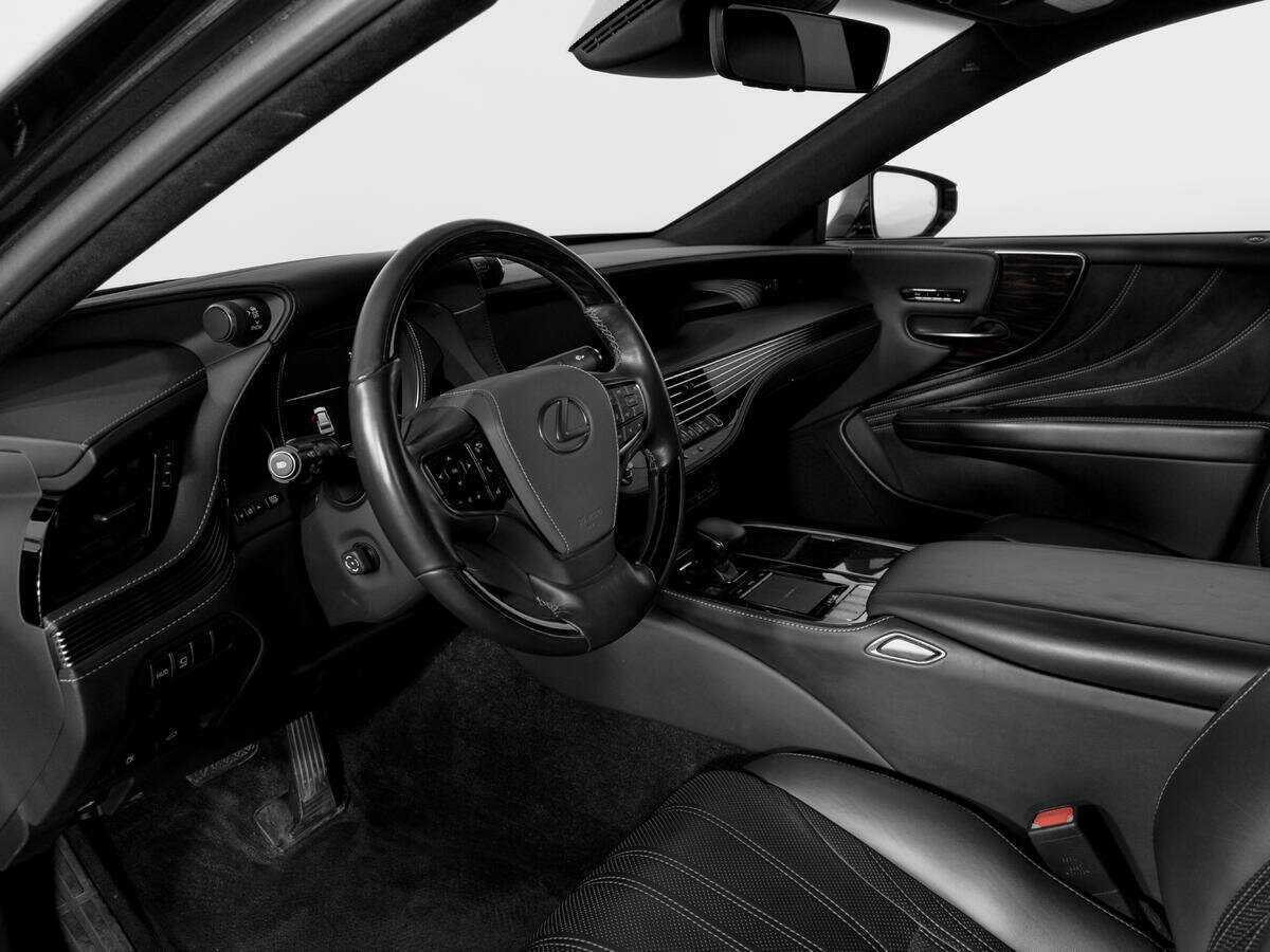 Lexus LS с пробегом — 2018 год. Фото: #17