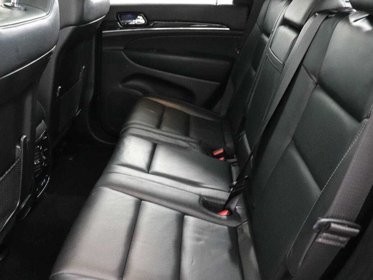 Jeep Grand Cherokee с пробегом — 2021 год. Фото: #9