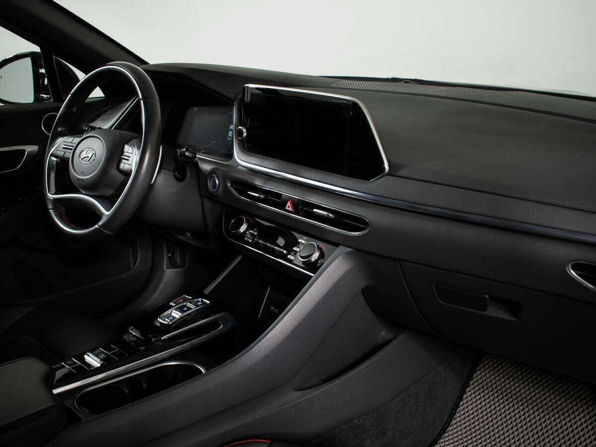 Hyundai Sonata с пробегом — 2021 год. Фото: #5