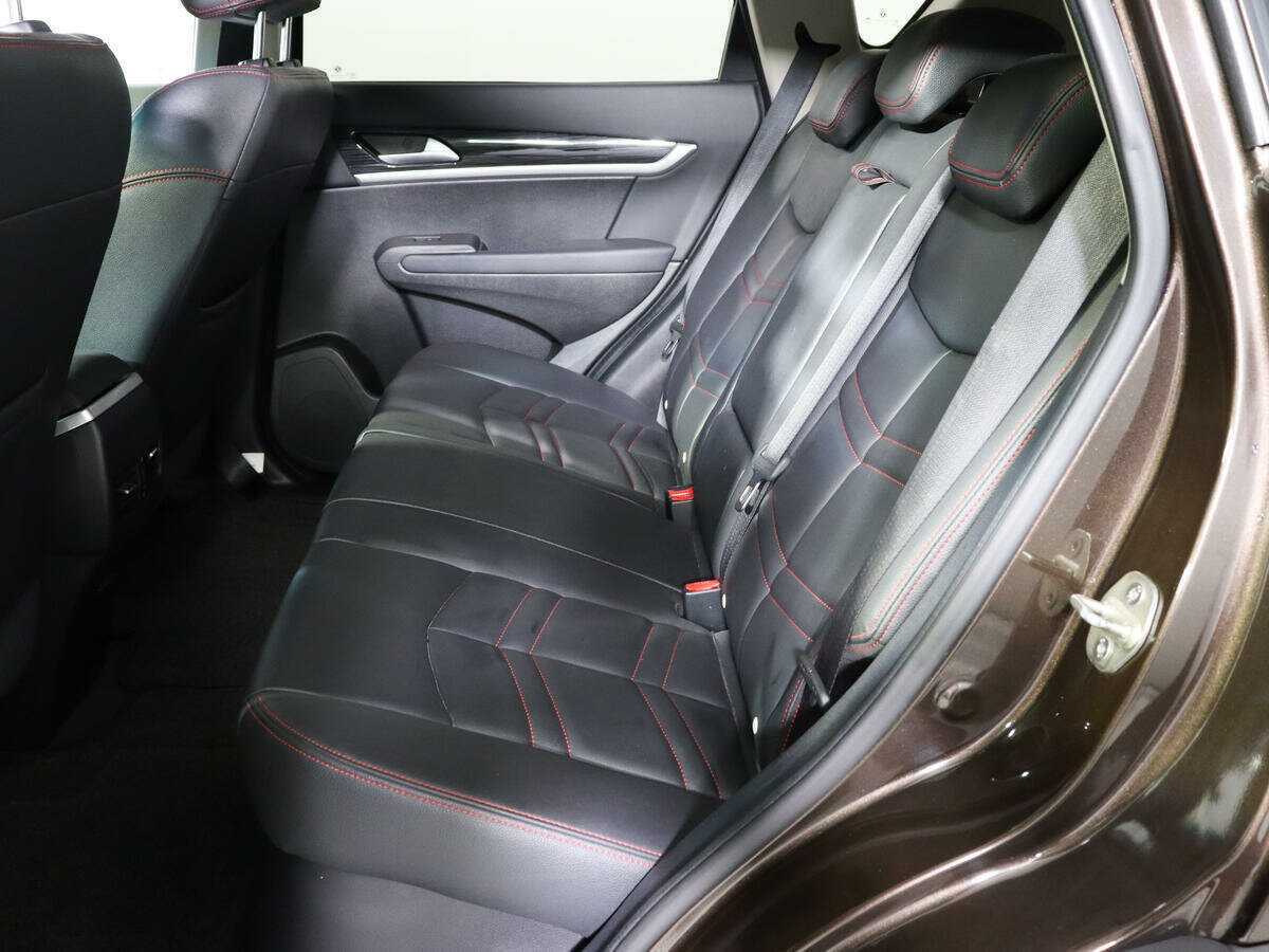 Dongfeng AX7 с пробегом — 2017 год. Фото: #9