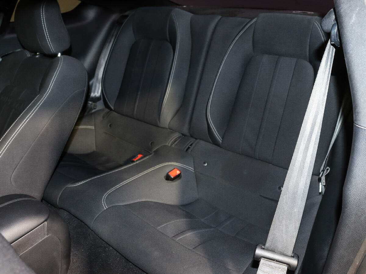 Ford Mustang с пробегом — 2020 год. Фото: #9