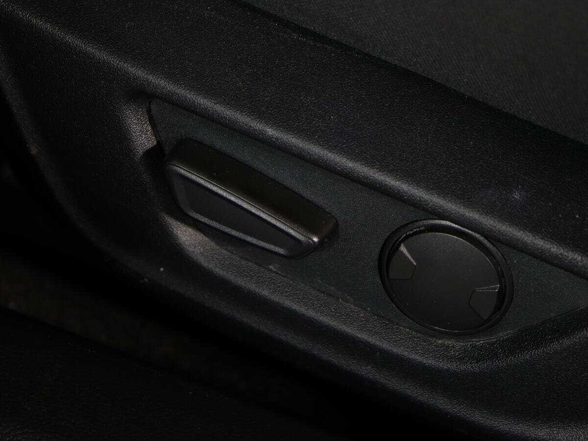 Ford Mustang с пробегом — 2020 год. Фото: #19