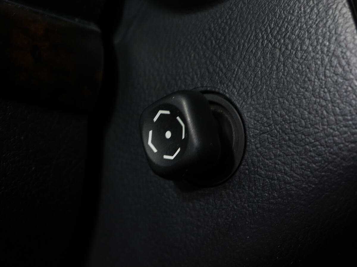 Toyota Land Cruiser с пробегом — 2012 год. Фото: #20