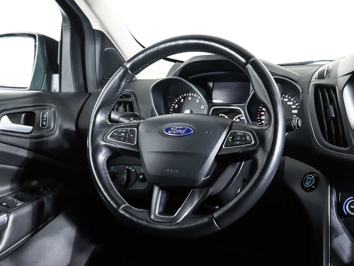 Ford Kuga с пробегом — 2017 год. Фото: #14