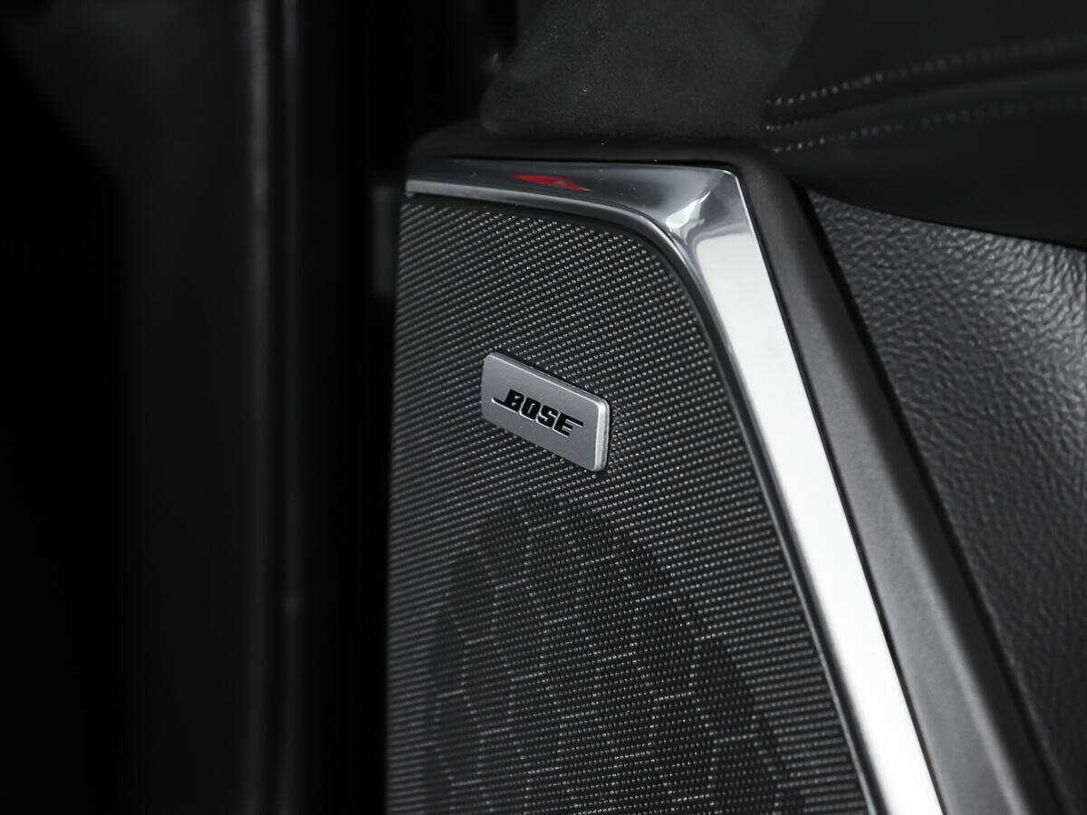 Cadillac Escalade с пробегом — 2015 год. Фото: #20