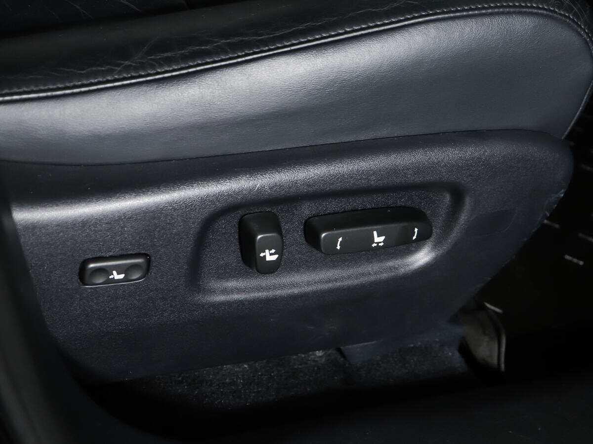 Lexus RX с пробегом — 2010 год. Фото: #17