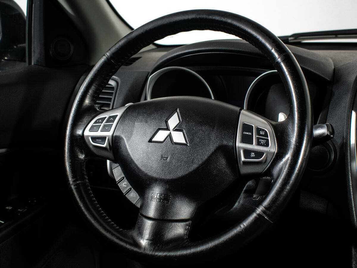 Mitsubishi ASX с пробегом — 2011 год. Фото: #13