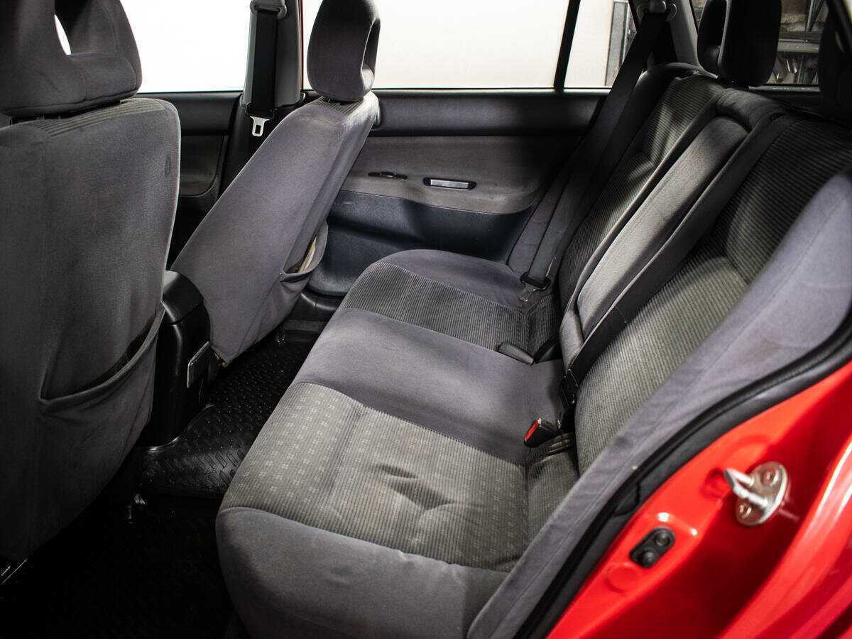 Mitsubishi Lancer с пробегом — 2005 год. Фото: #9