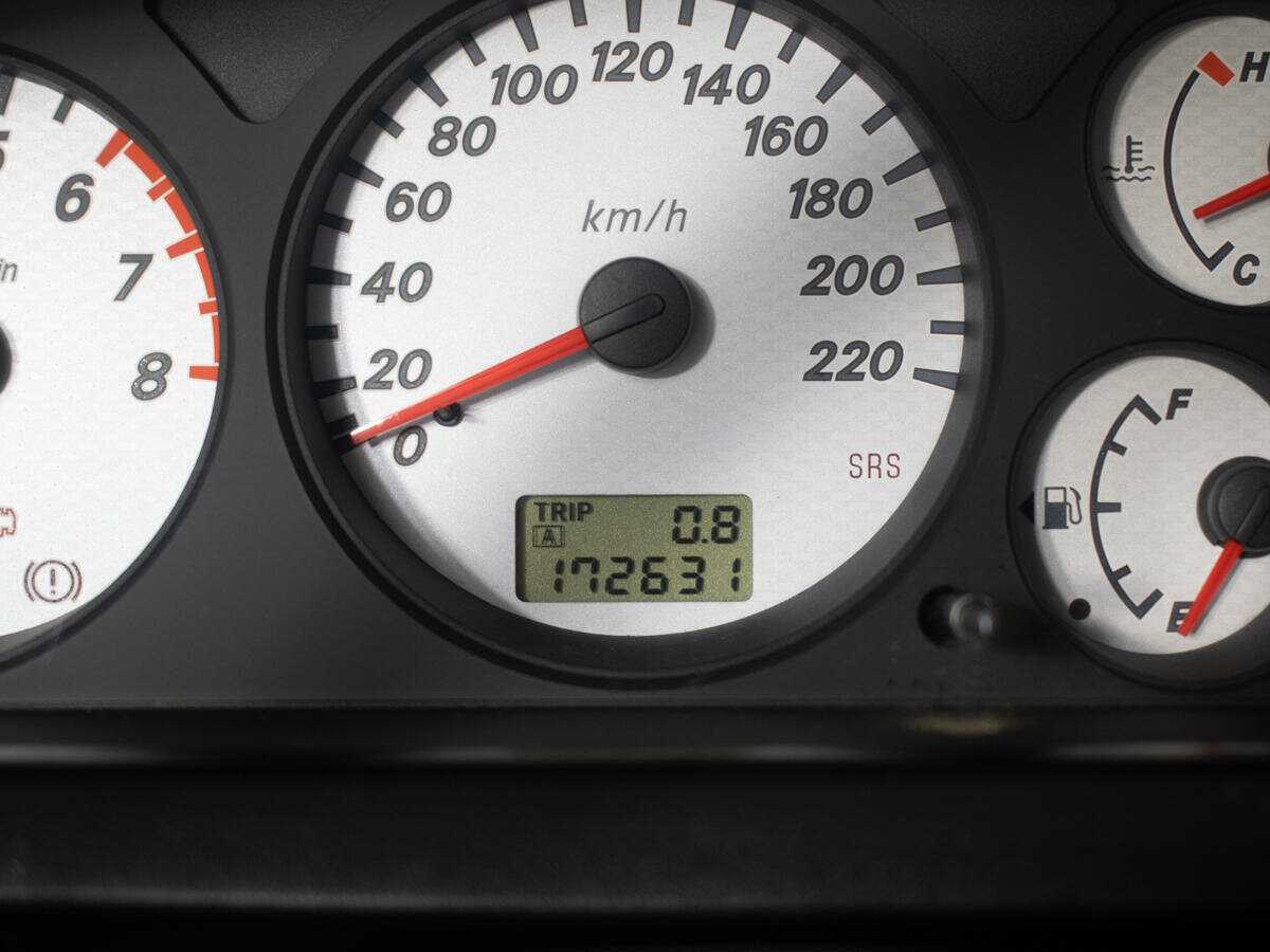 Mitsubishi Lancer с пробегом — 2005 год. Фото: #10