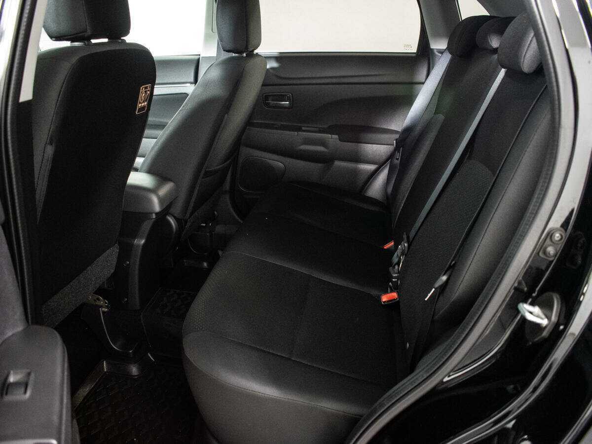 Mitsubishi ASX с пробегом — 2014 год. Фото: #9