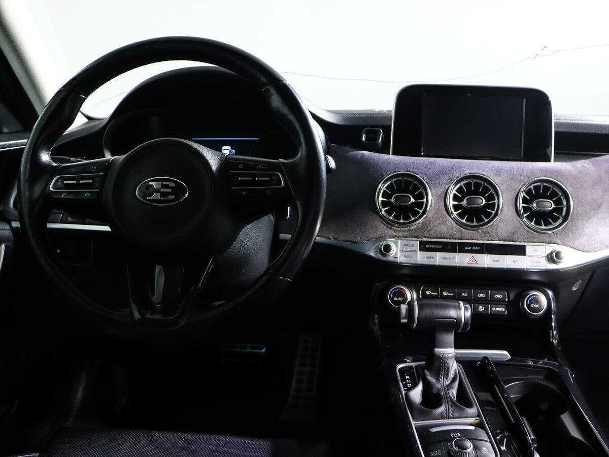 Kia Stinger с пробегом — 2019 год. Фото: #9