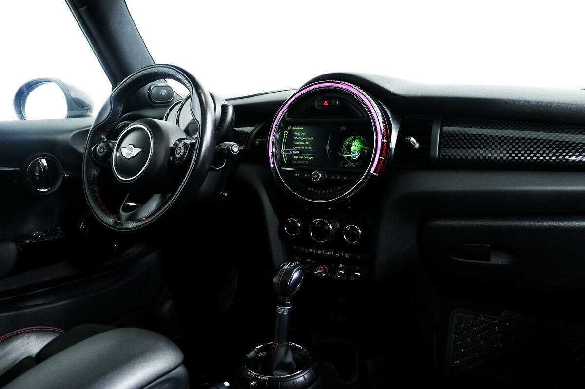 Mini Hatch с пробегом — 2017 год. Фото: #8