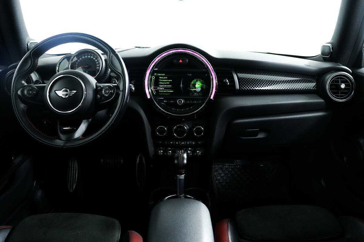 Mini Hatch с пробегом — 2017 год. Фото: #10