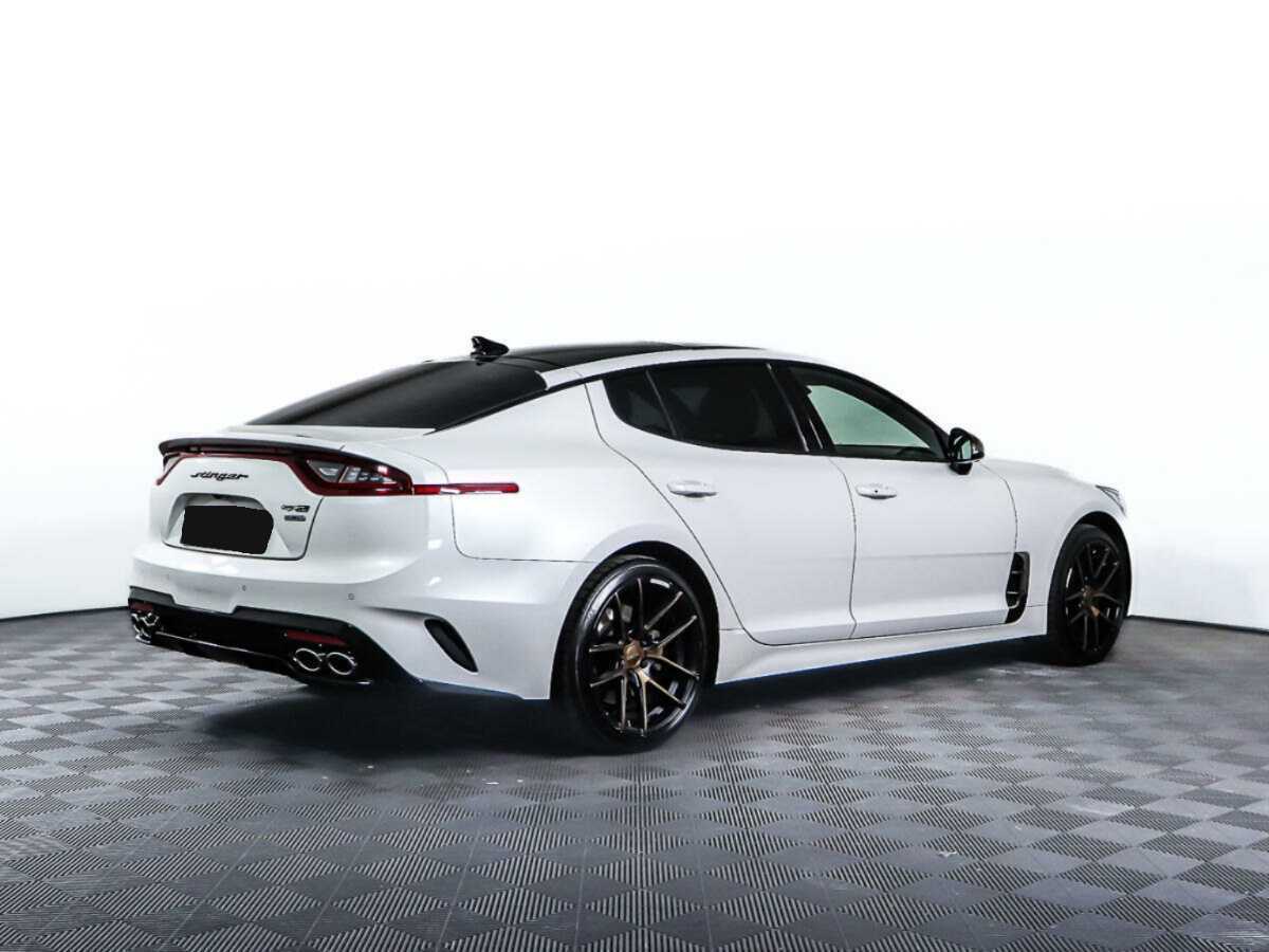 Kia Stinger с пробегом — 2018 год. Фото: #4