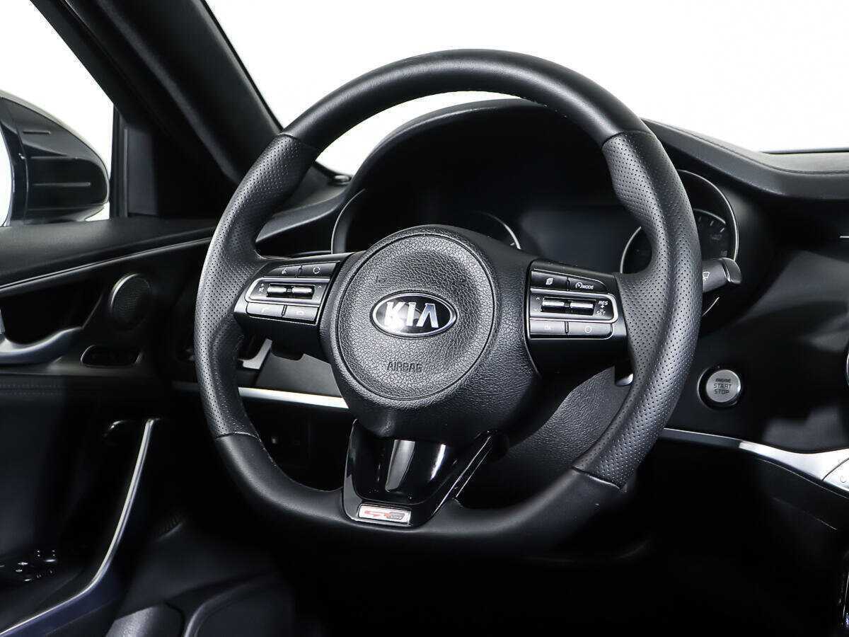 Kia Stinger с пробегом — 2018 год. Фото: #14