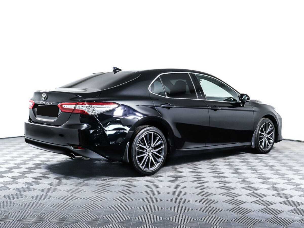 Toyota Camry с пробегом — 2021 год. Фото: #4