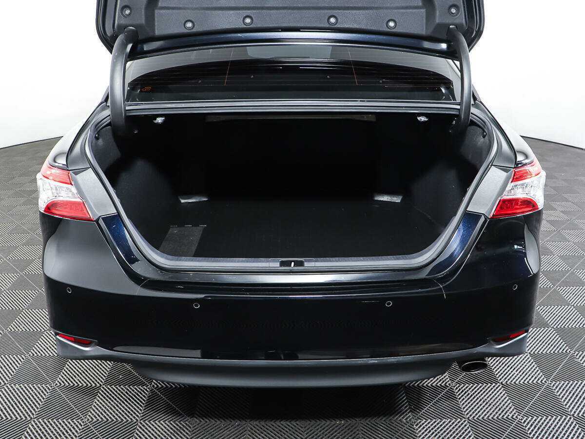 Toyota Camry с пробегом — 2021 год. Фото: #9