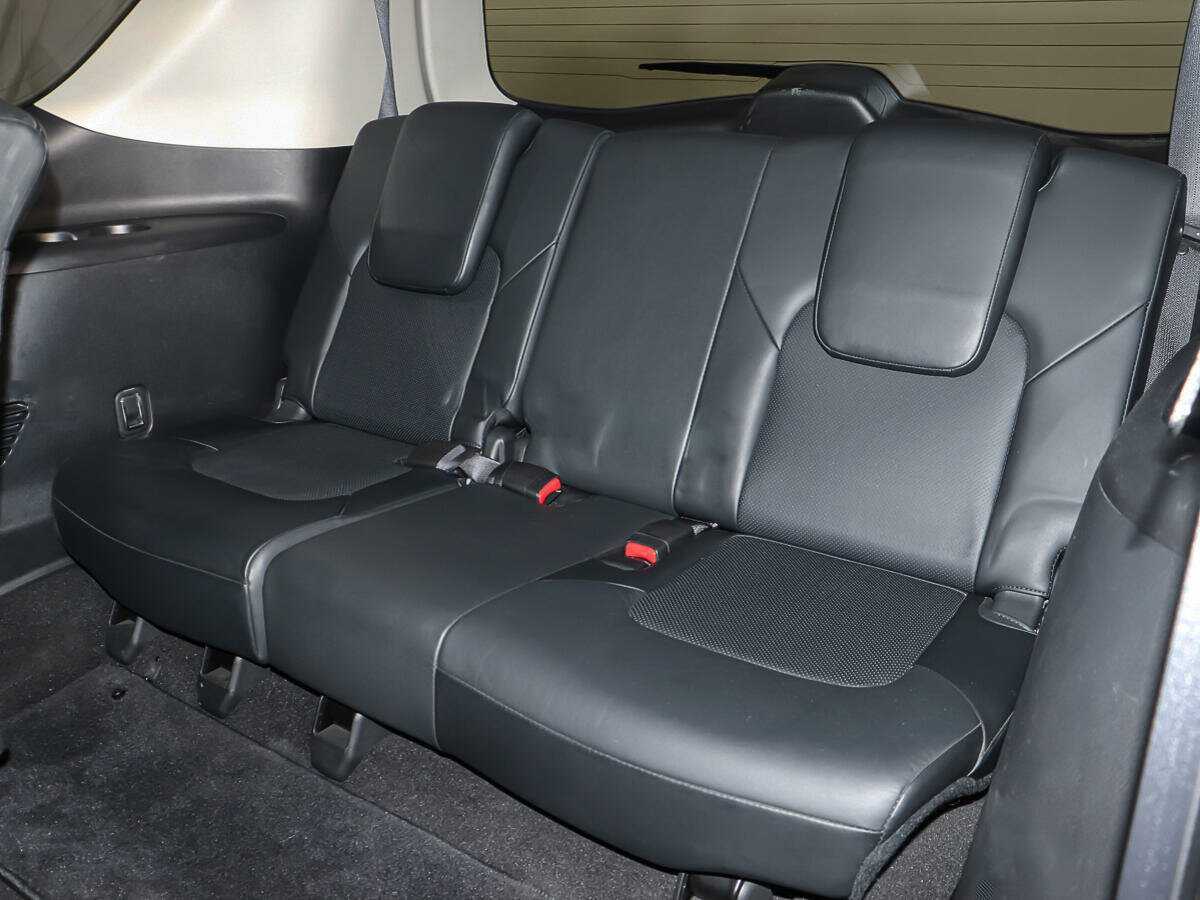 Infiniti QX80 с пробегом — 2013 год. Фото: #13