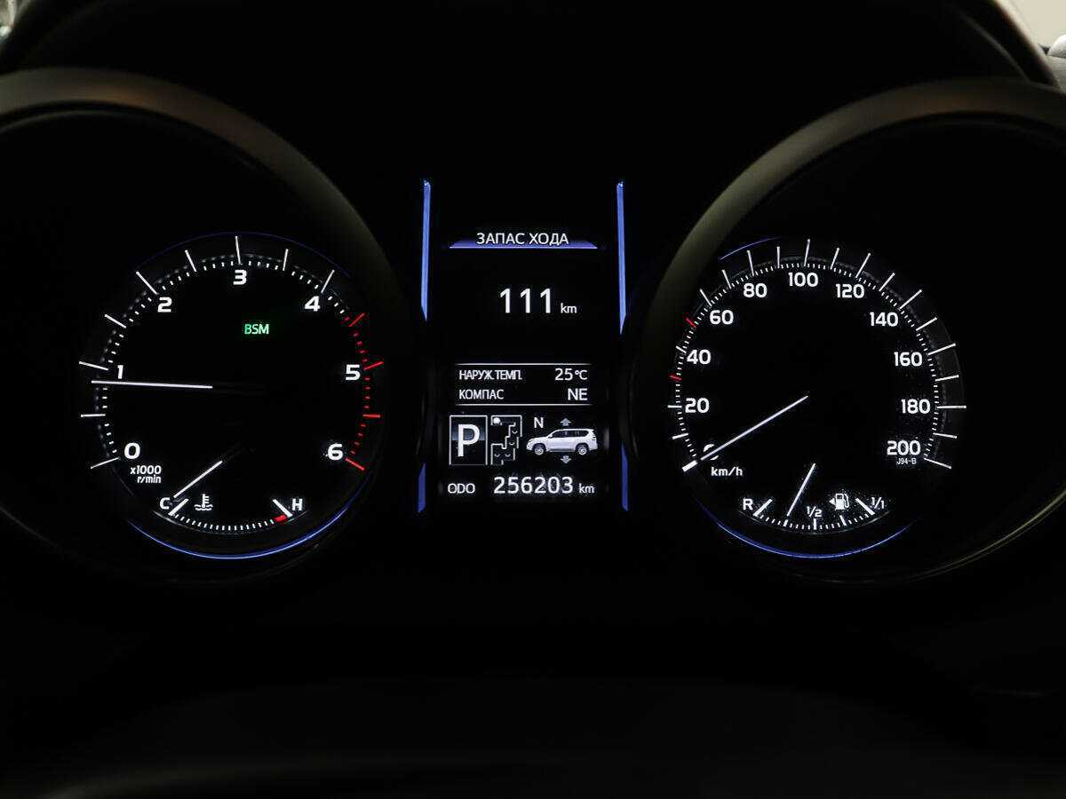 Toyota Land Cruiser Prado с пробегом — 2016 год. Фото: #11