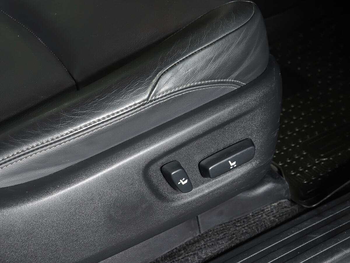 Toyota Land Cruiser Prado с пробегом — 2016 год. Фото: #15