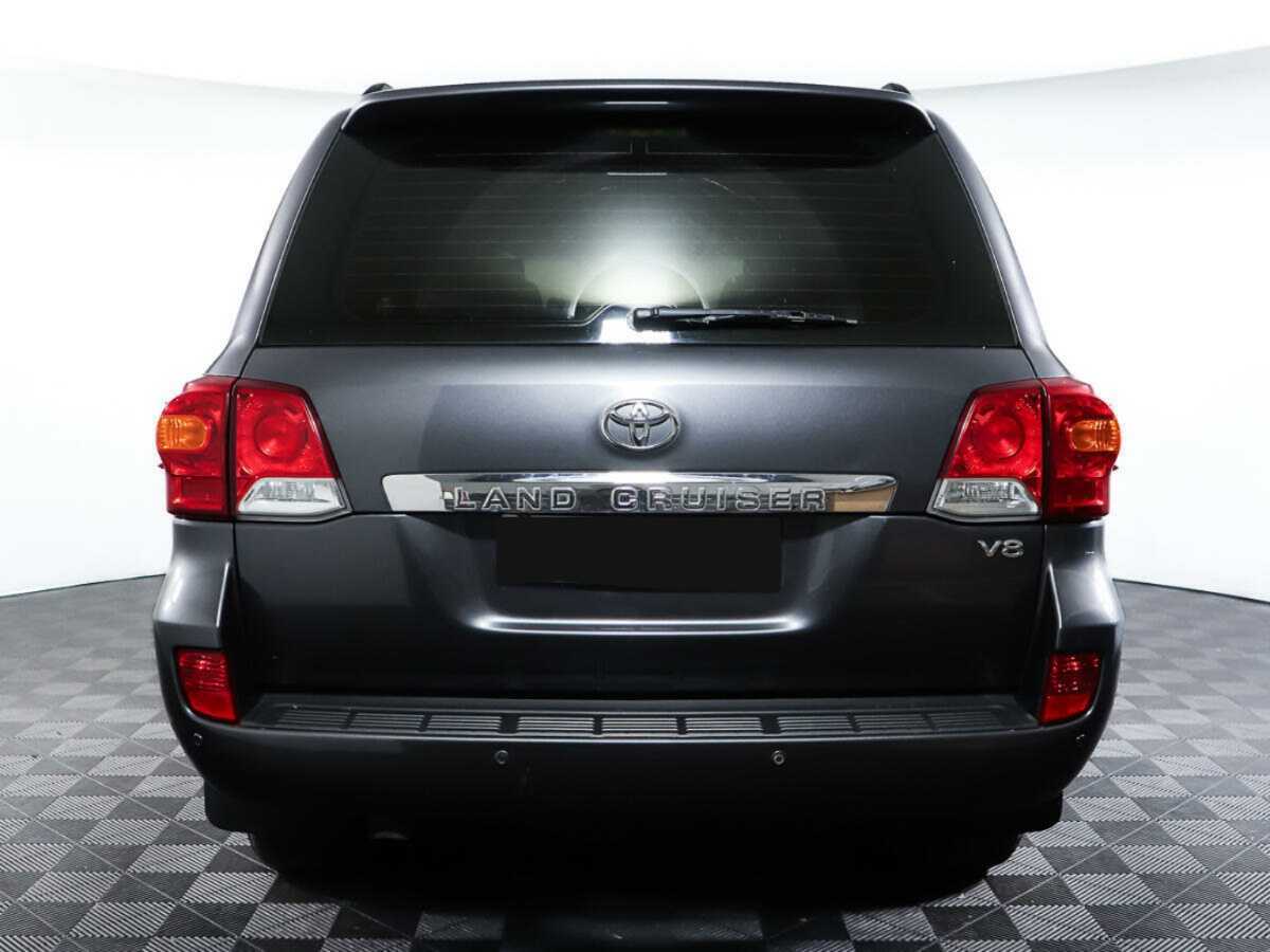 Toyota Land Cruiser с пробегом — 2012 год. Фото: #5