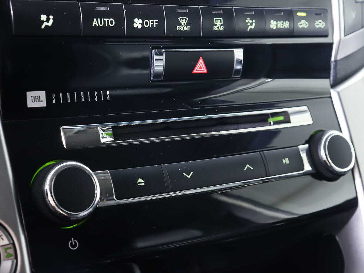 Toyota Land Cruiser с пробегом — 2012 год. Фото: #20