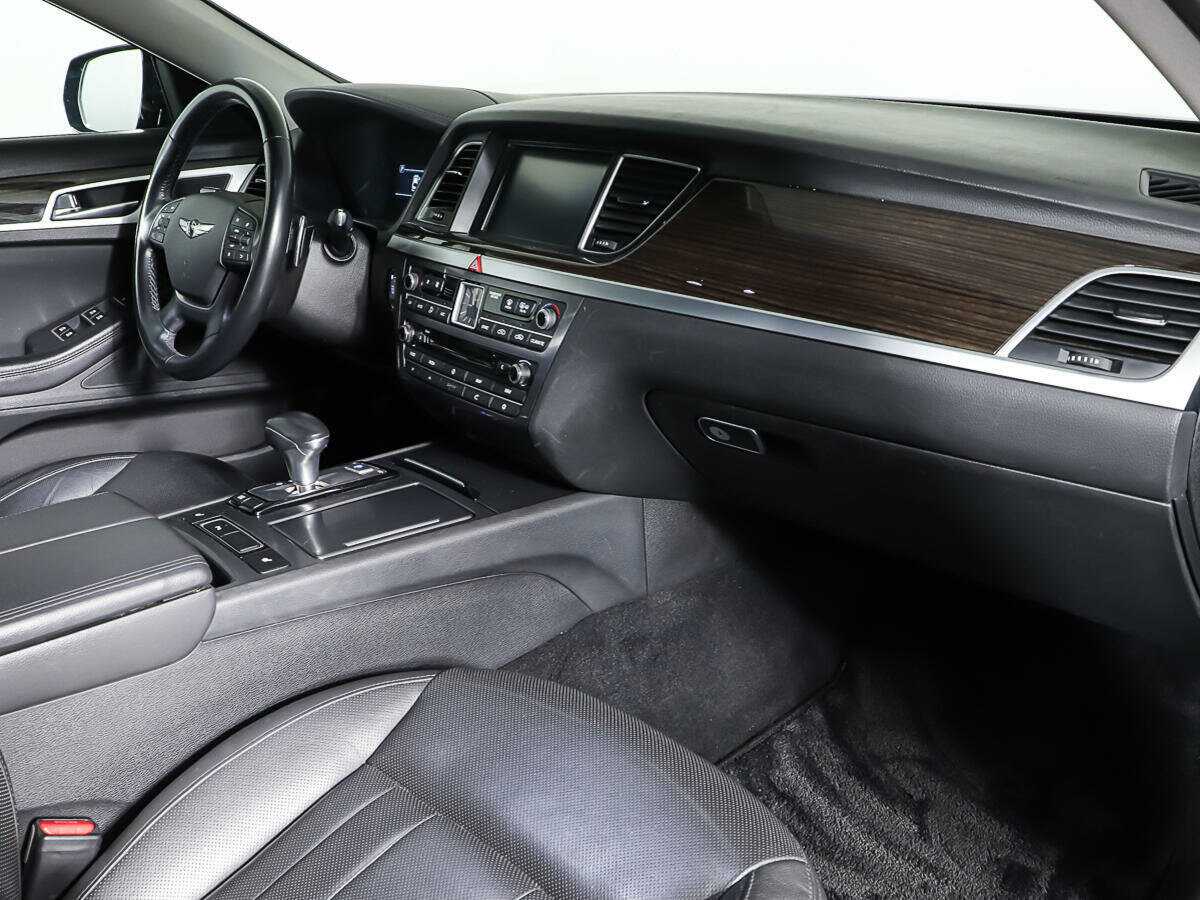 Genesis G80 с пробегом — 2017 год. Фото: #8