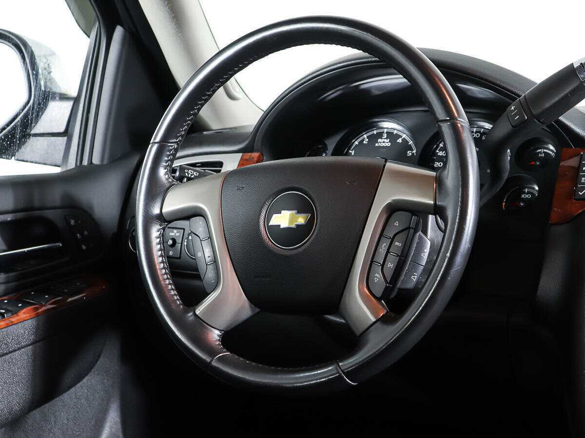 Chevrolet Tahoe с пробегом — 2012 год. Фото: #15