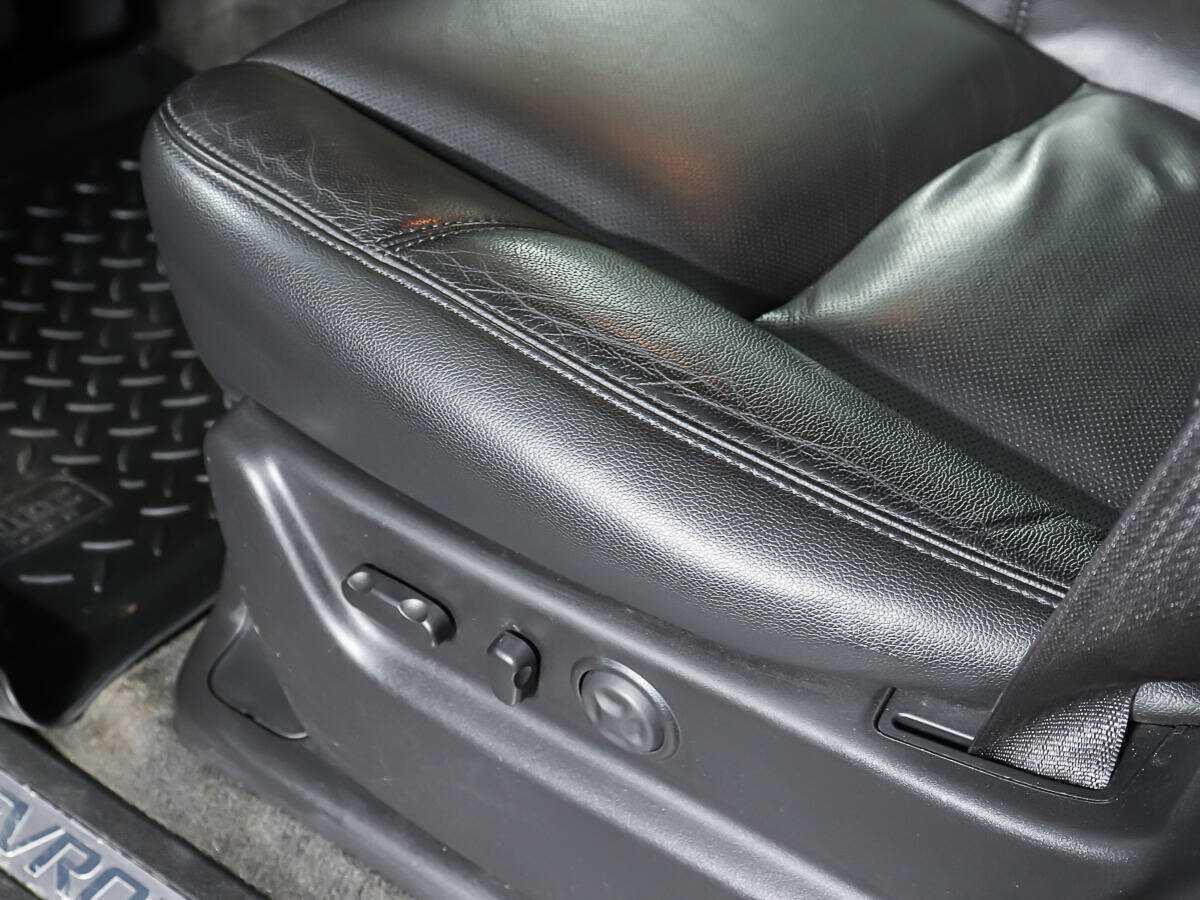 Chevrolet Tahoe с пробегом — 2012 год. Фото: #19