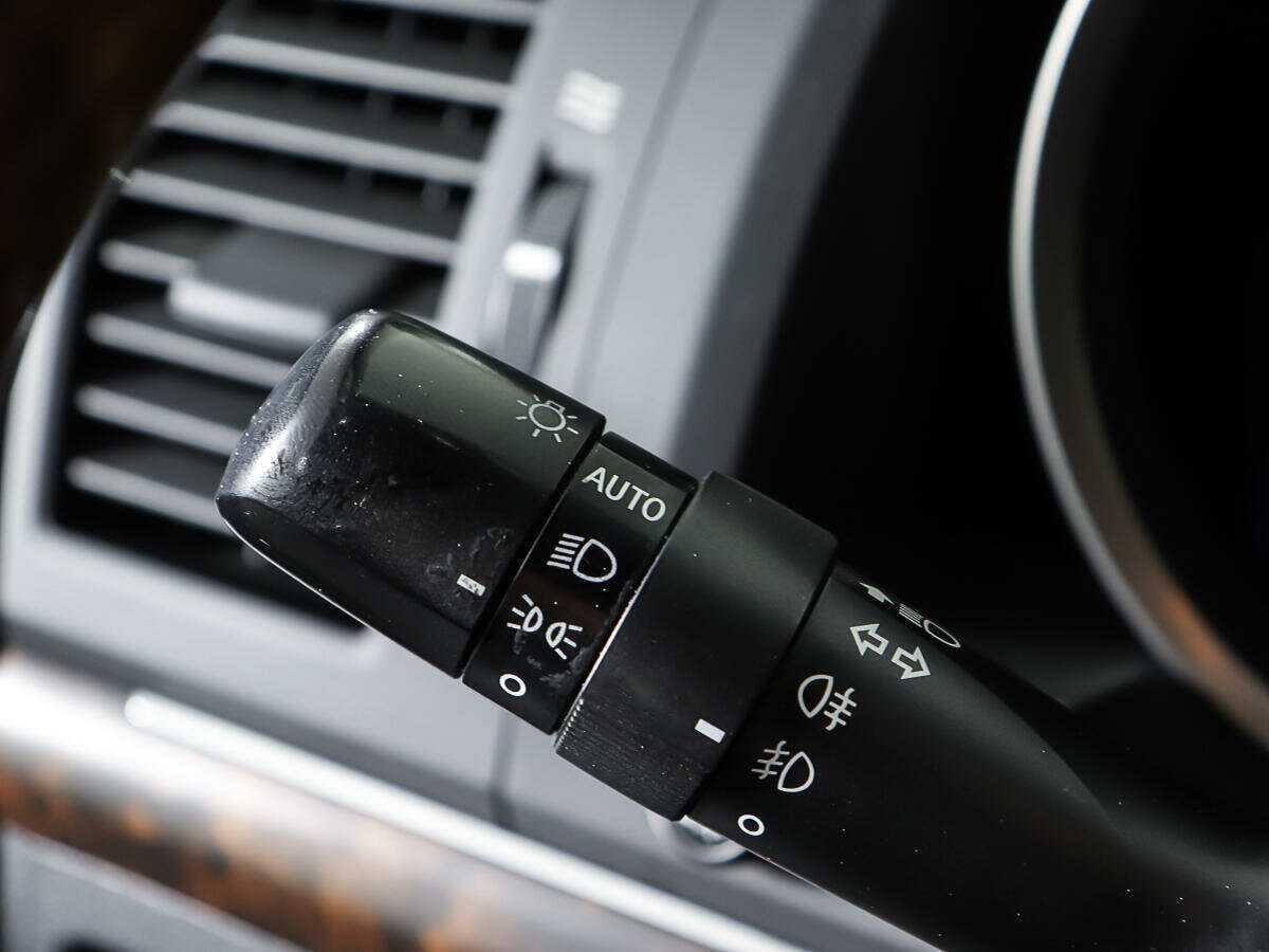 Toyota Land Cruiser с пробегом — 2011 год. Фото: #20