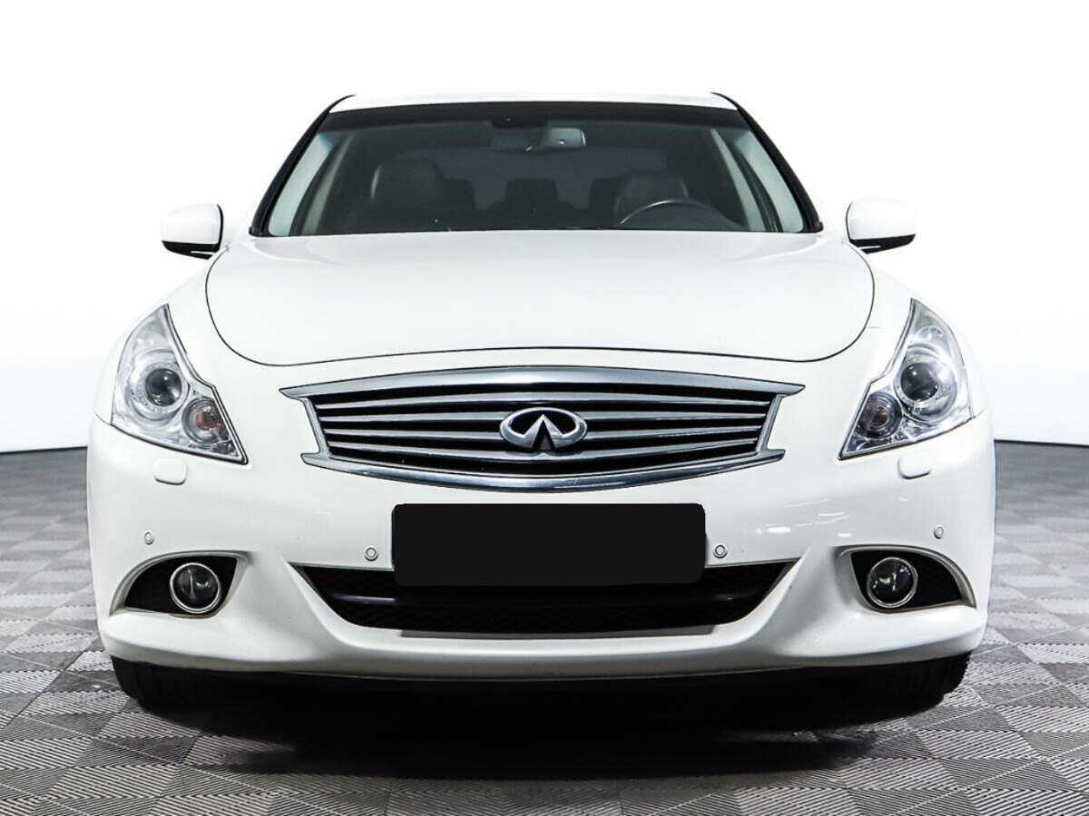 Infiniti G с пробегом — 2013 год. Фото: #1