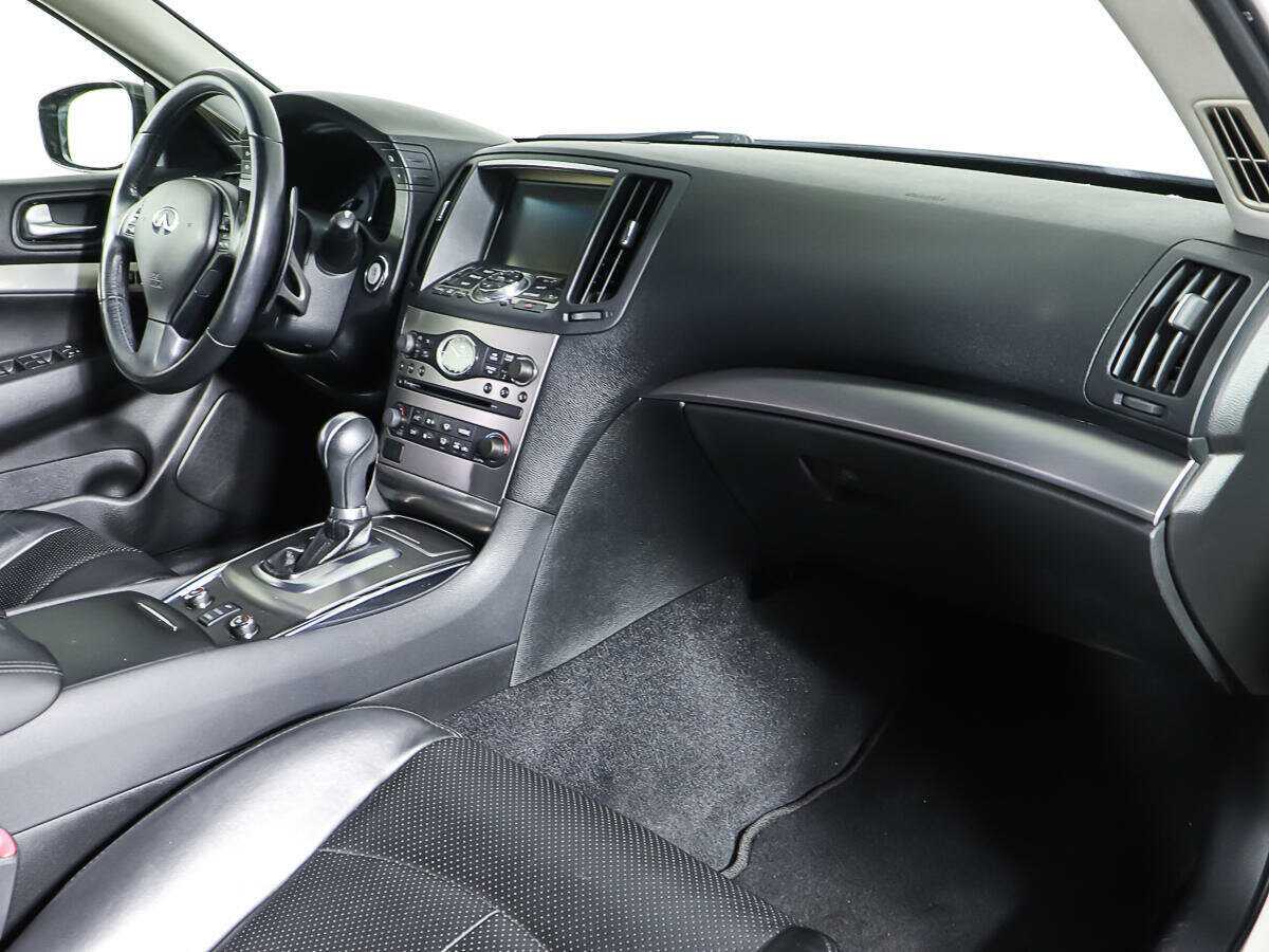 Infiniti G с пробегом — 2013 год. Фото: #8