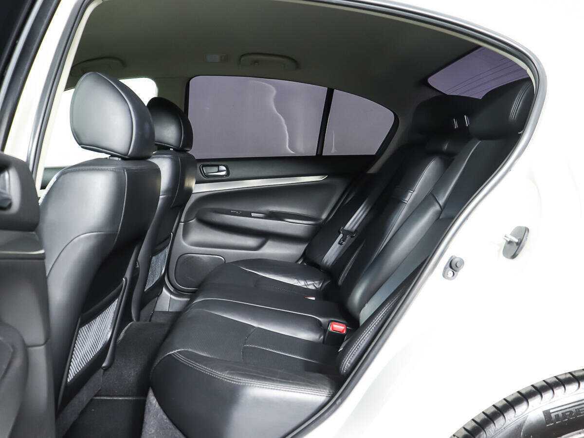 Infiniti G с пробегом — 2013 год. Фото: #9