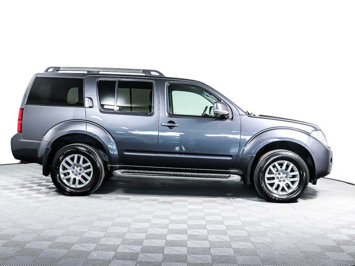 Nissan Pathfinder с пробегом — 2011 год. Фото: #3