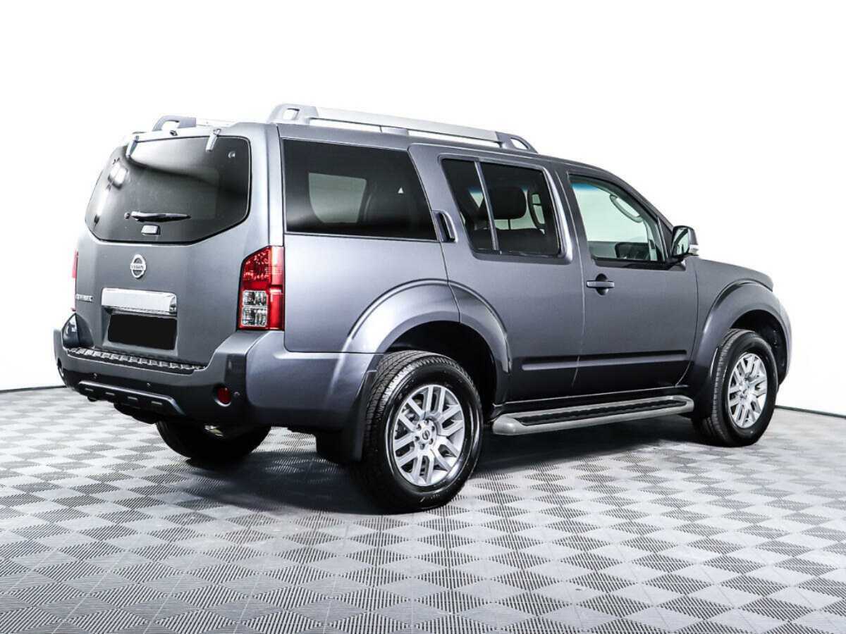 Nissan Pathfinder с пробегом — 2011 год. Фото: #4