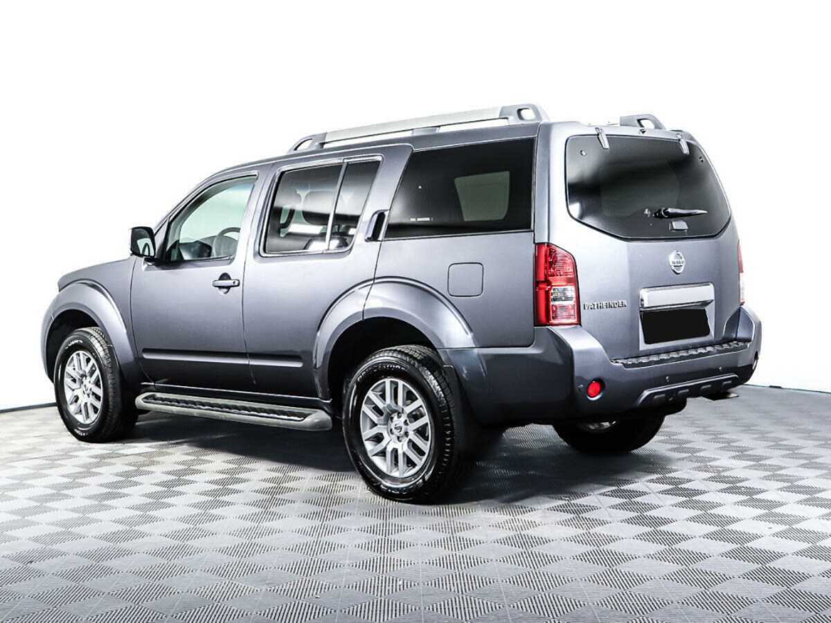 Nissan Pathfinder с пробегом — 2011 год. Фото: #6