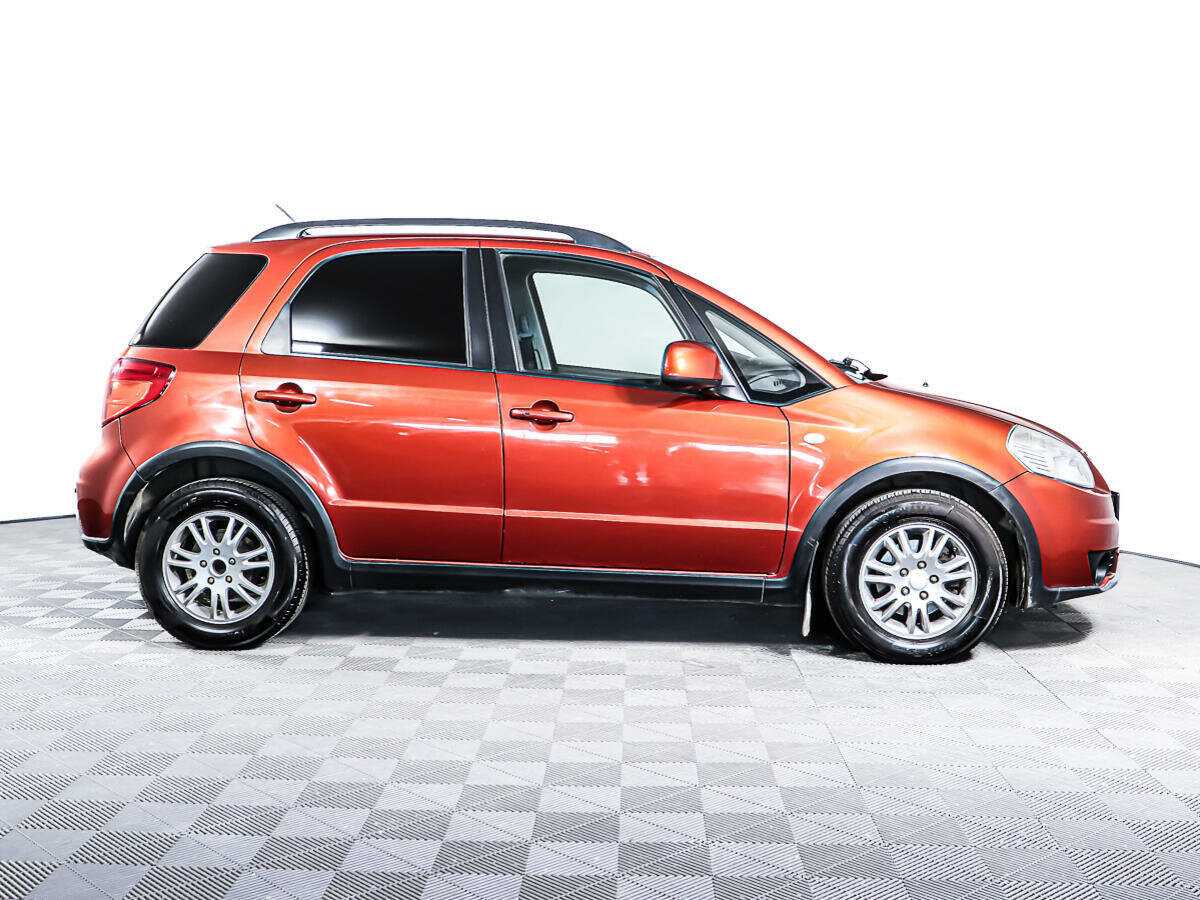 Suzuki SX4 с пробегом — 2007 год. Фото: #3