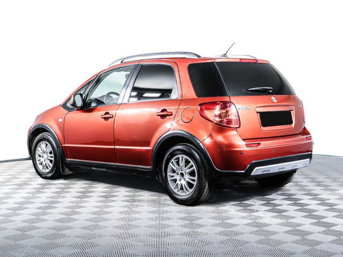 Suzuki SX4 с пробегом — 2007 год. Фото: #6