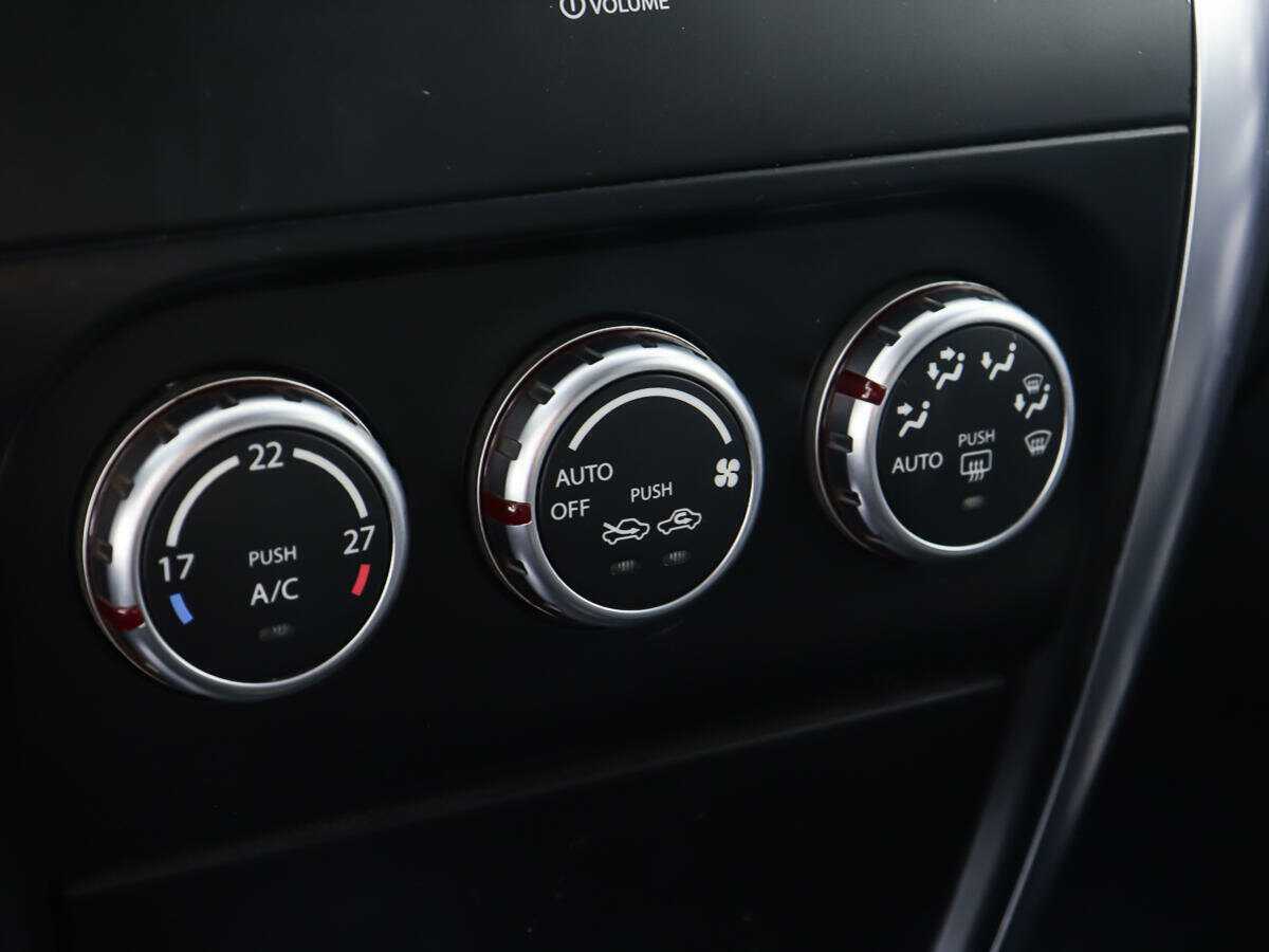 Suzuki SX4 с пробегом — 2007 год. Фото: #15