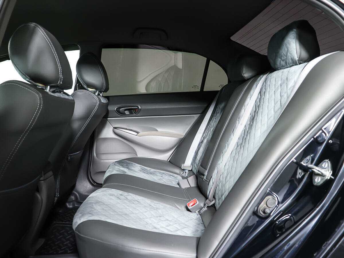 Honda Civic с пробегом — 2008 год. Фото: #9